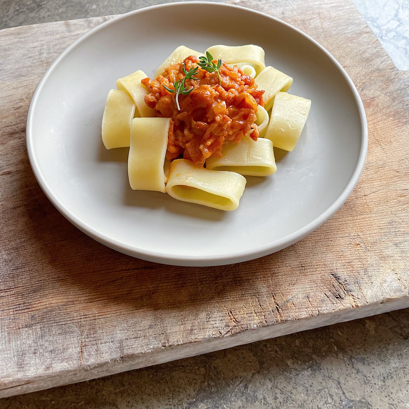 Bacon- och tomatpasta