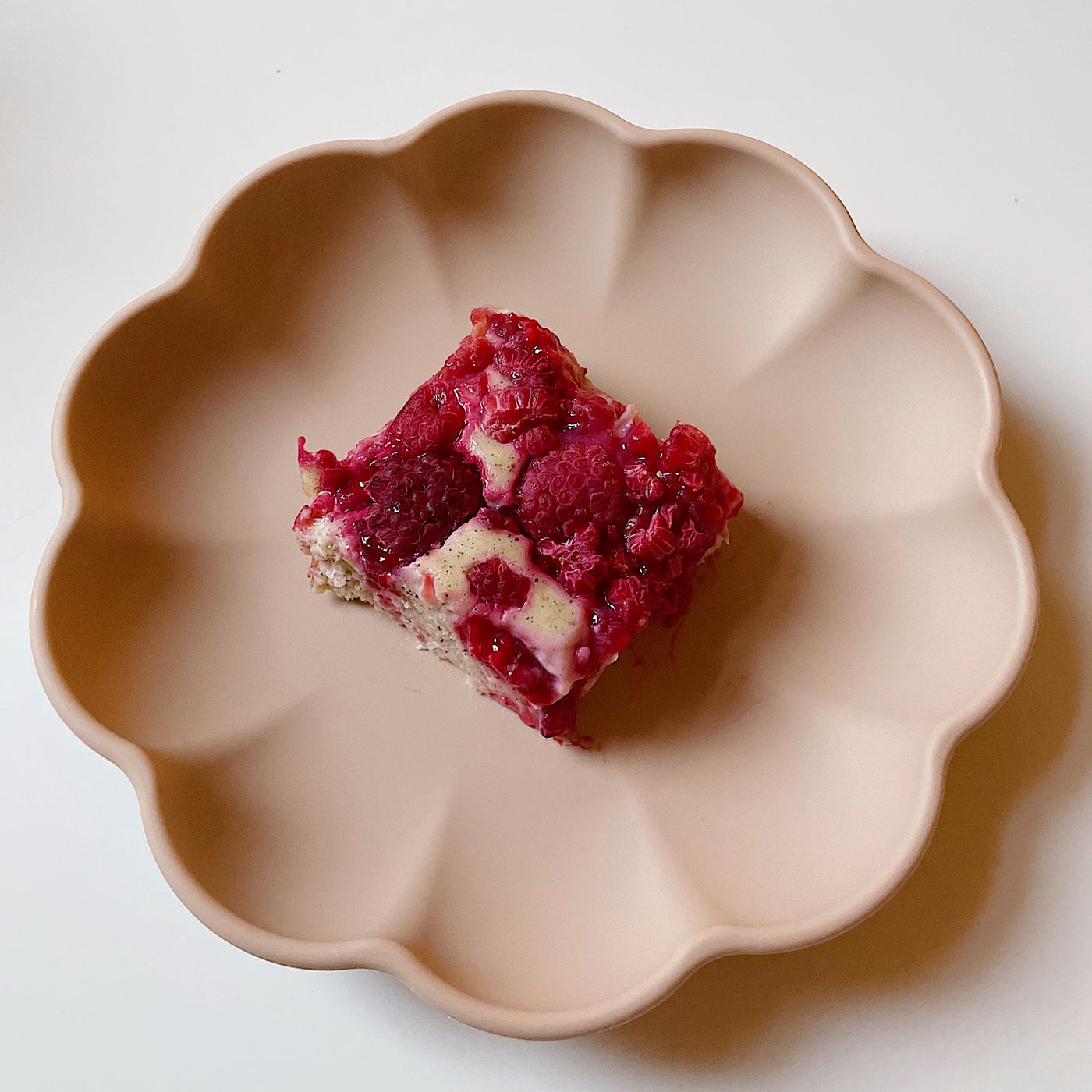 Yoghurtkaka med hallon