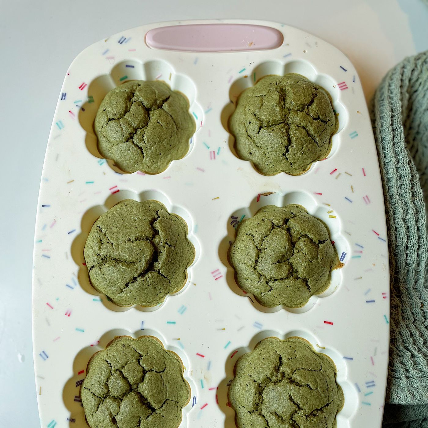 Frukostmuffins med havre och spenat