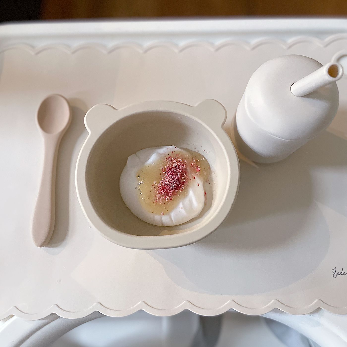 Kokosyoghurt med päronkompott
