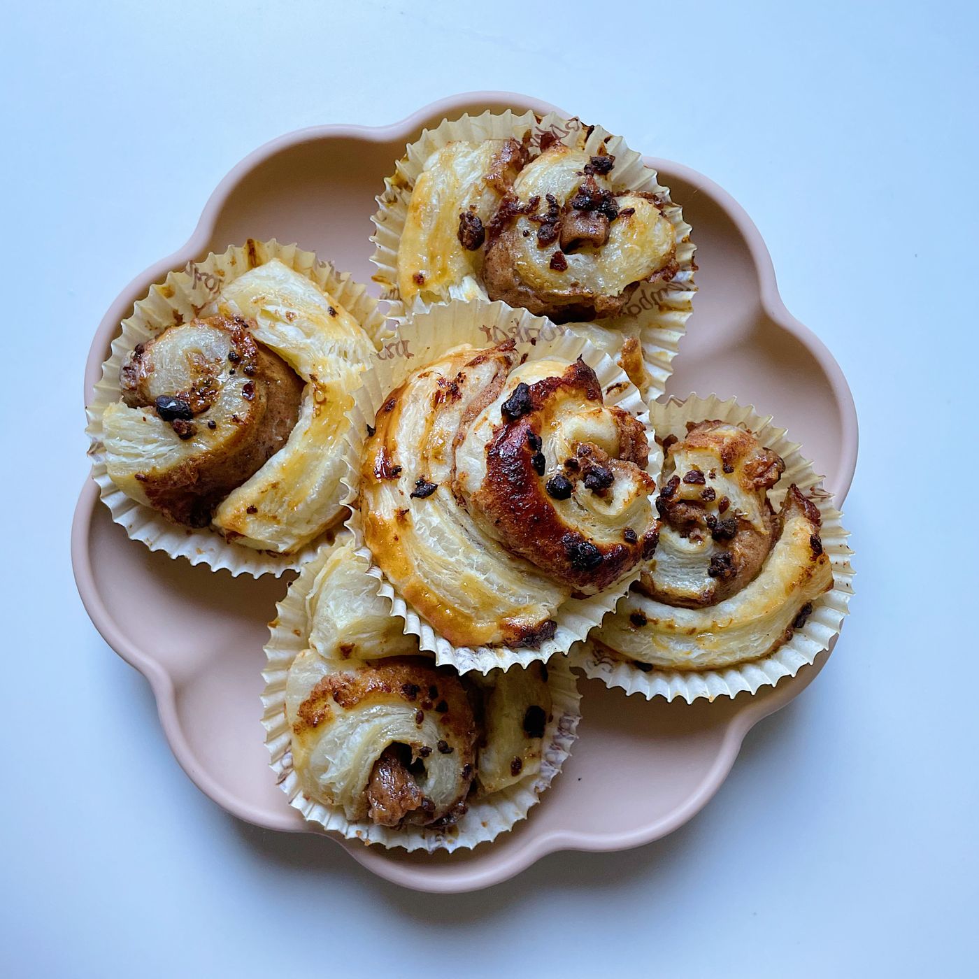 Snabba kanelbullar på smördeg