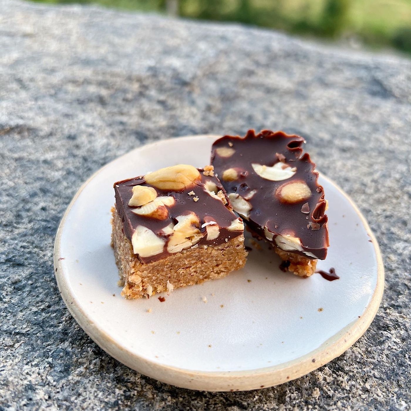 Choklad- och jordnötsrutor