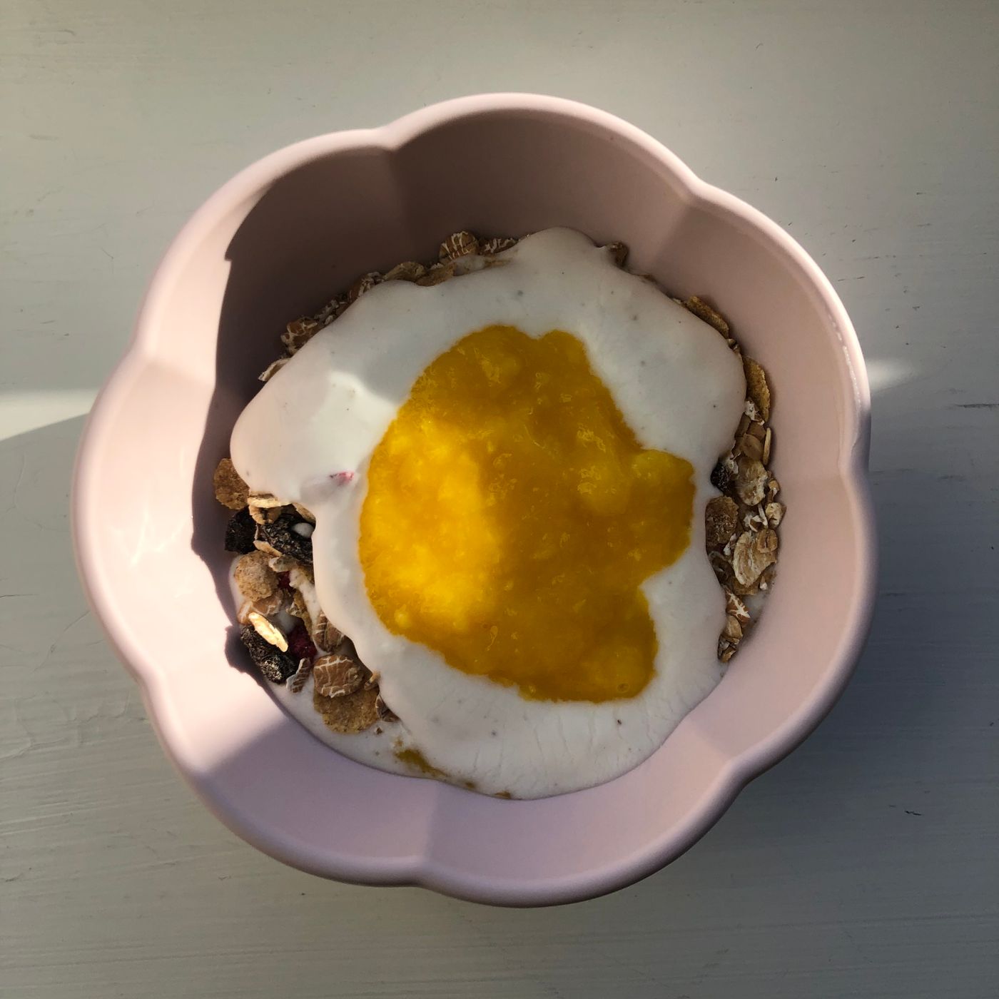 Frukostskål med mango & kokos 