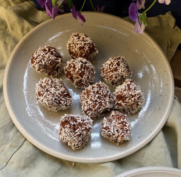 Nyttiga chokladbollar som är bra för matsvinn!