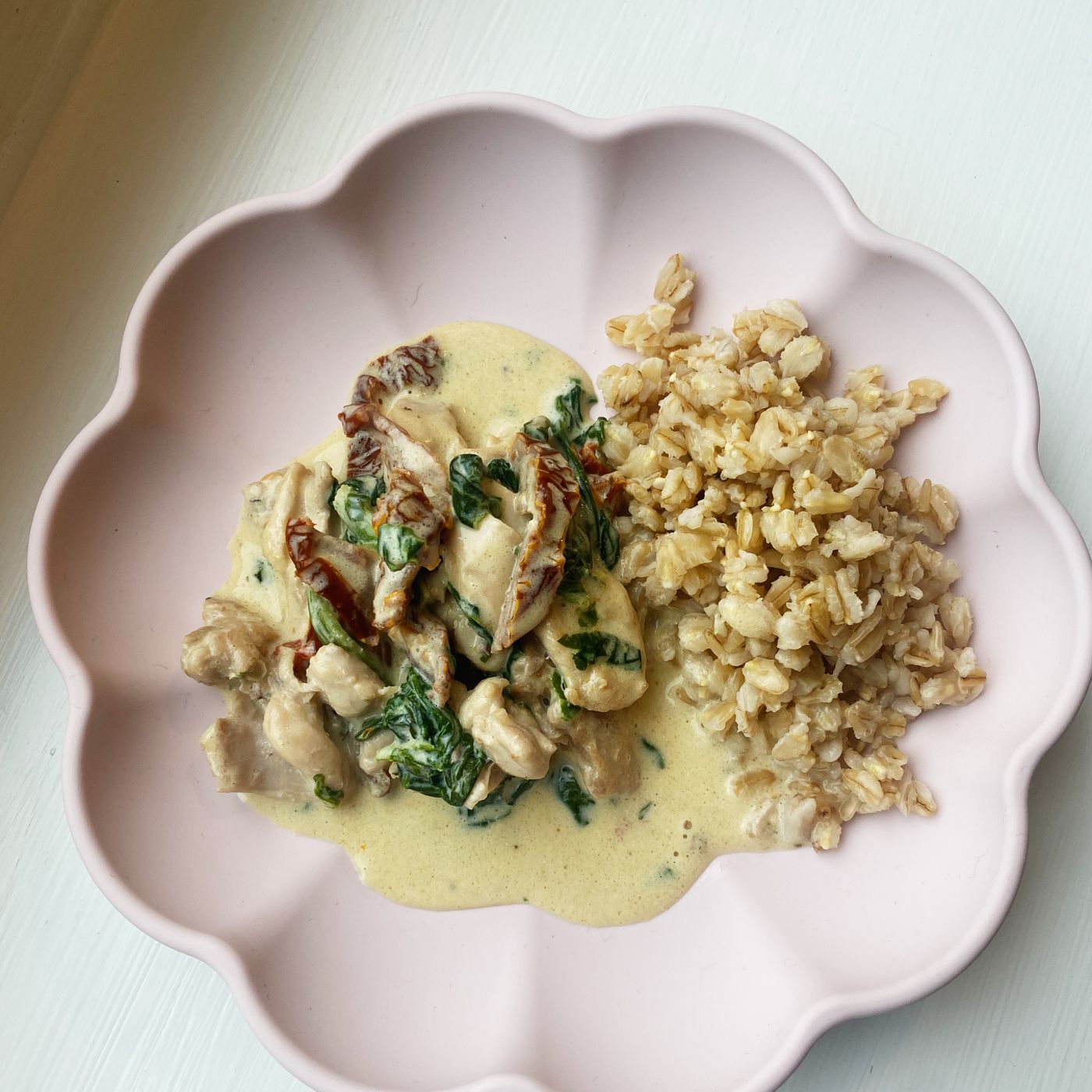 Kycklinggryta med soltorkade tomater