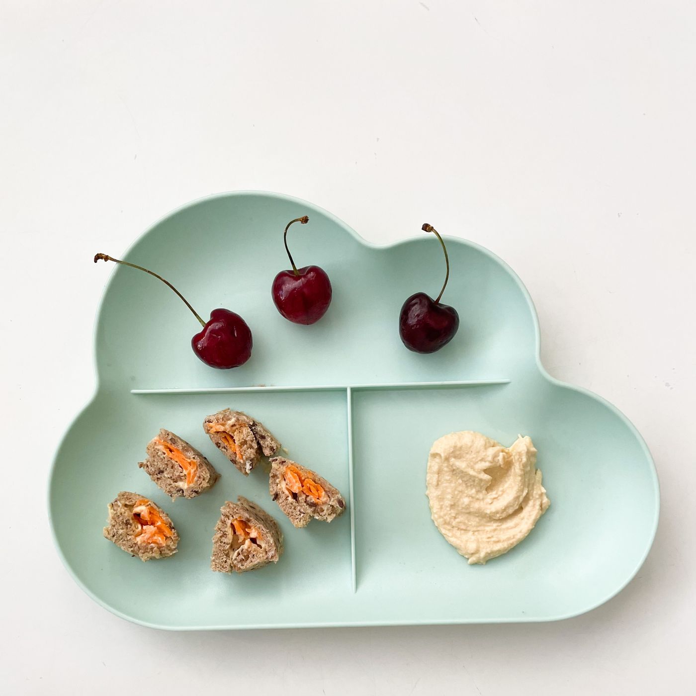 Hummus- och morotsrullar