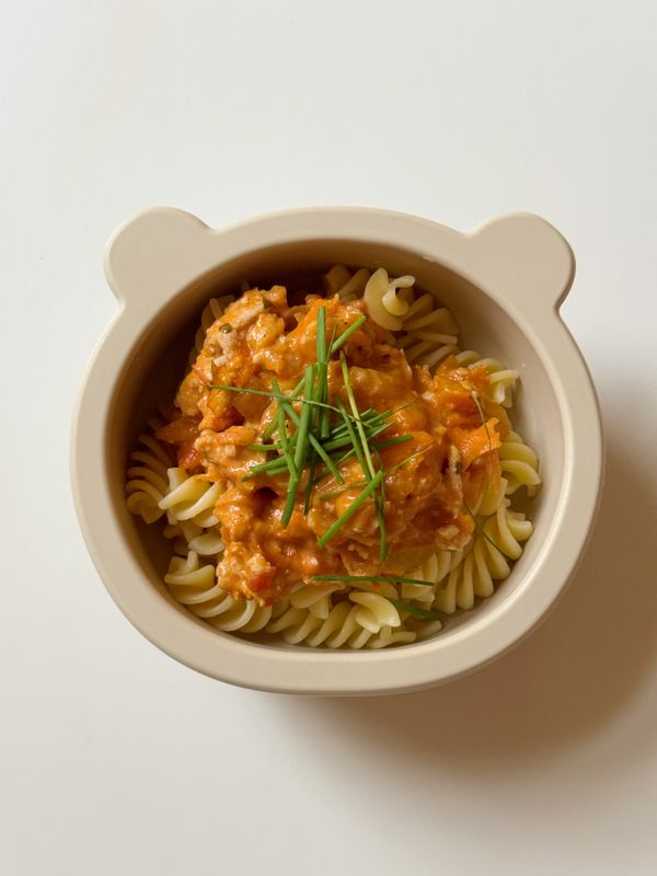 Kycklingfärsås med grädde och tomat