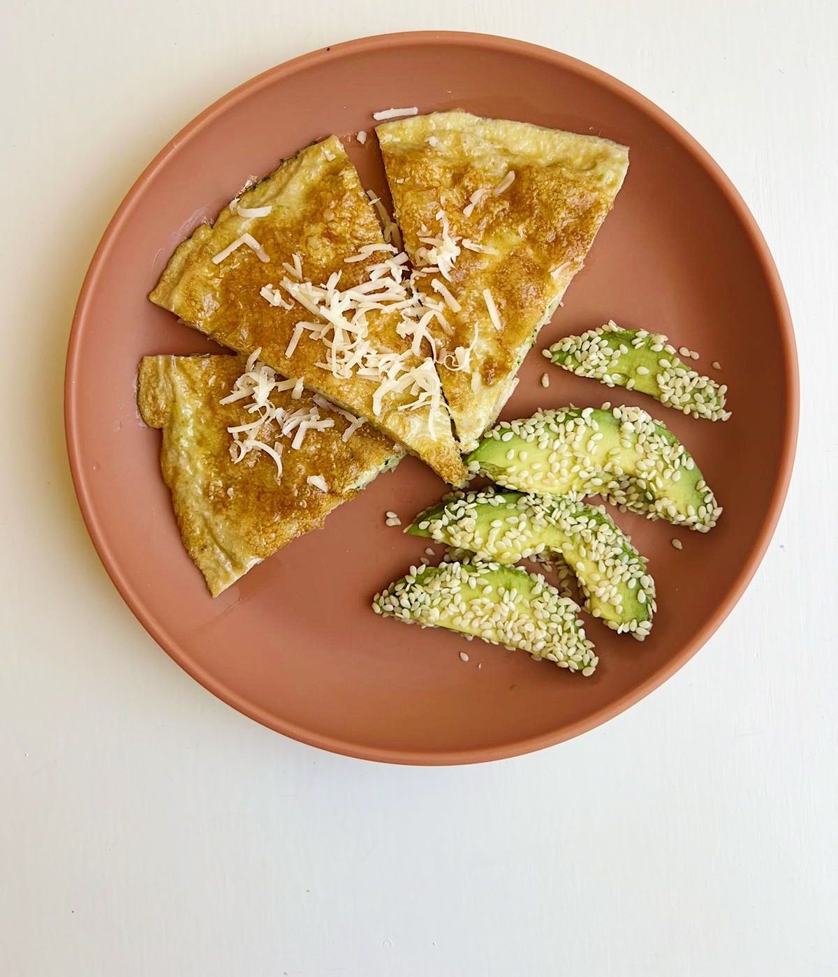 Broccoli-och äggtortilla