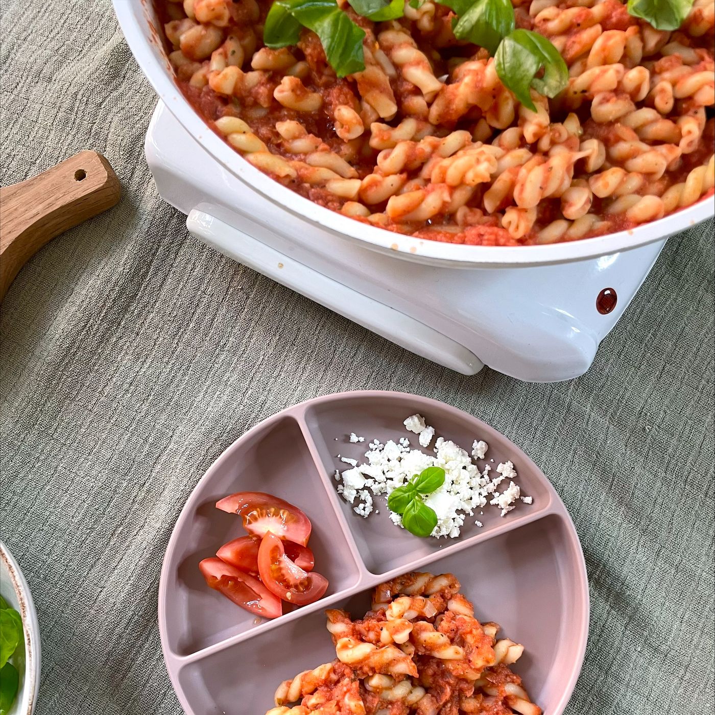 Tomatpasta med gömda vita bönor