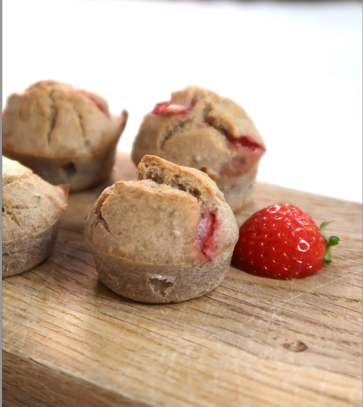 Yoghurtmuffins med jordgubbar