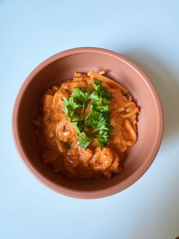 Lyxig gräddpasta med räkor